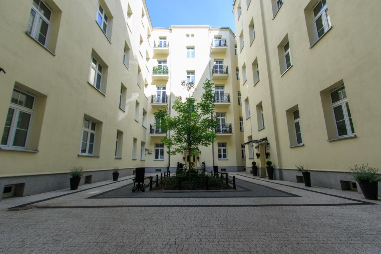 Wilcza * Warszawa